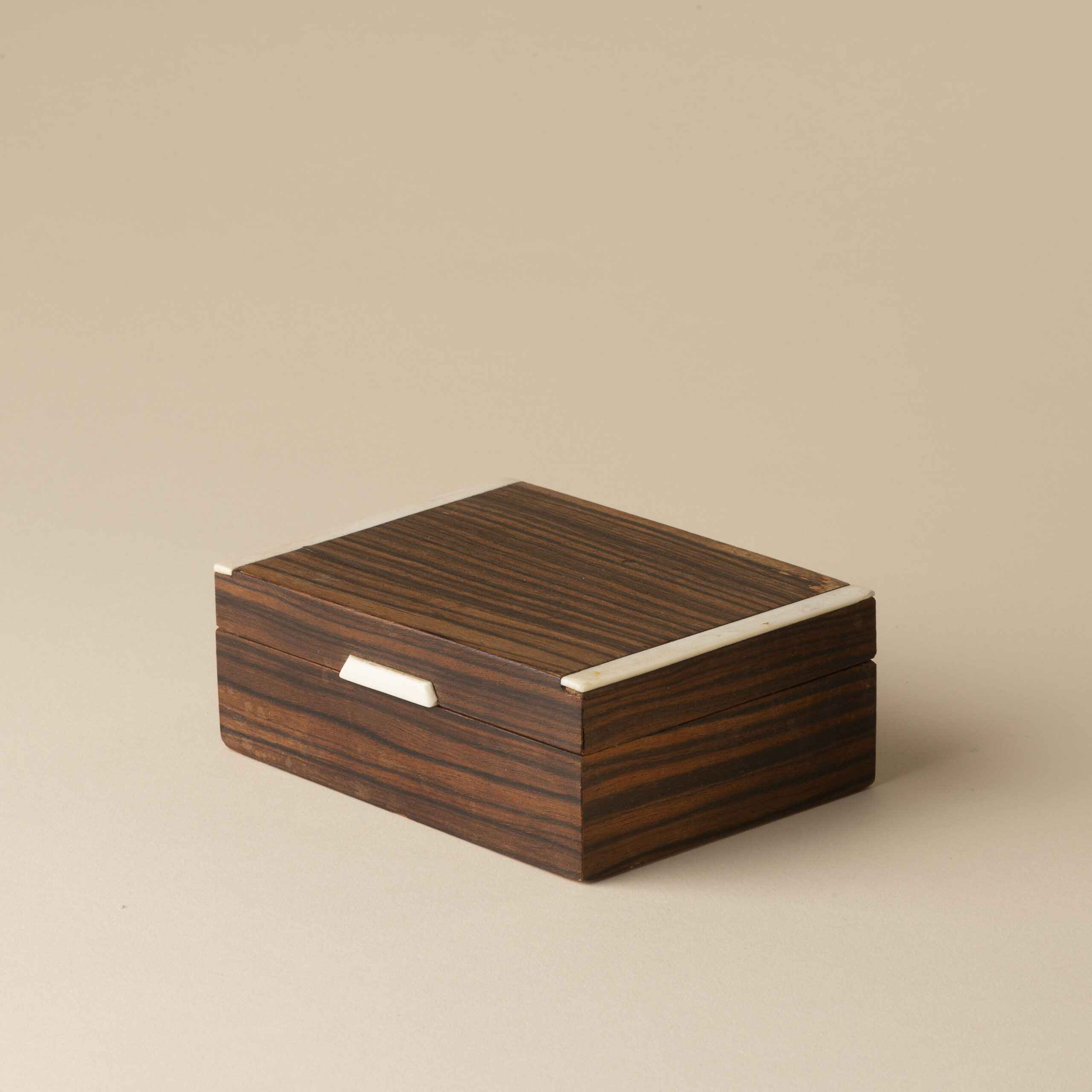 Rosewood table set hover